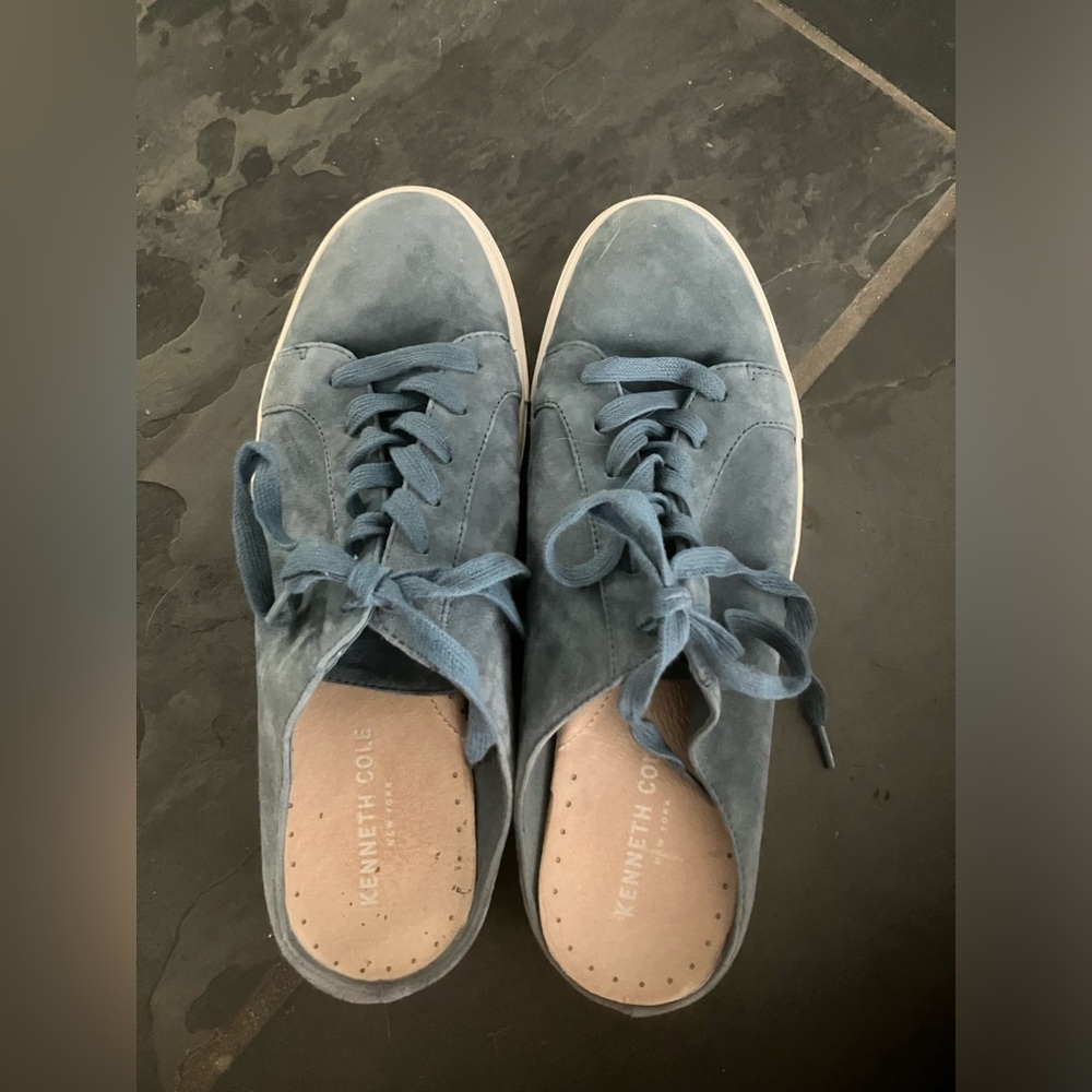 Women’s Kenneth Cole Size 10 Blue Shoes
